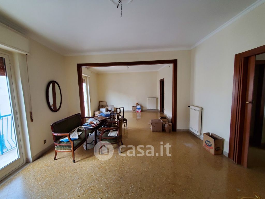 Appartamento in Vendita in Via Costantino Lascaris a Palermo