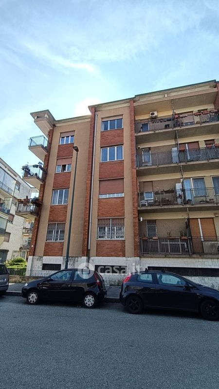 Appartamento in Vendita in Via Monte Sei Busi 21 a Torino