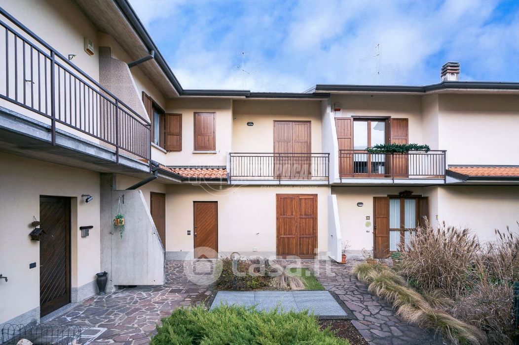 Appartamento in Vendita in Via Maironi Giovanni da Ponte a Bergamo