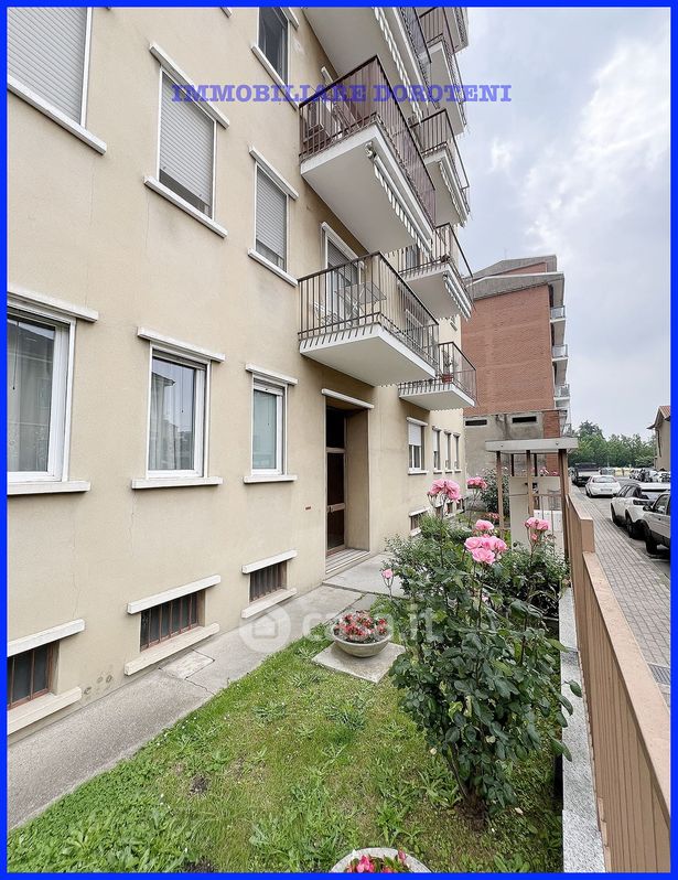 Appartamento in Vendita in Via Obbia a Vercelli