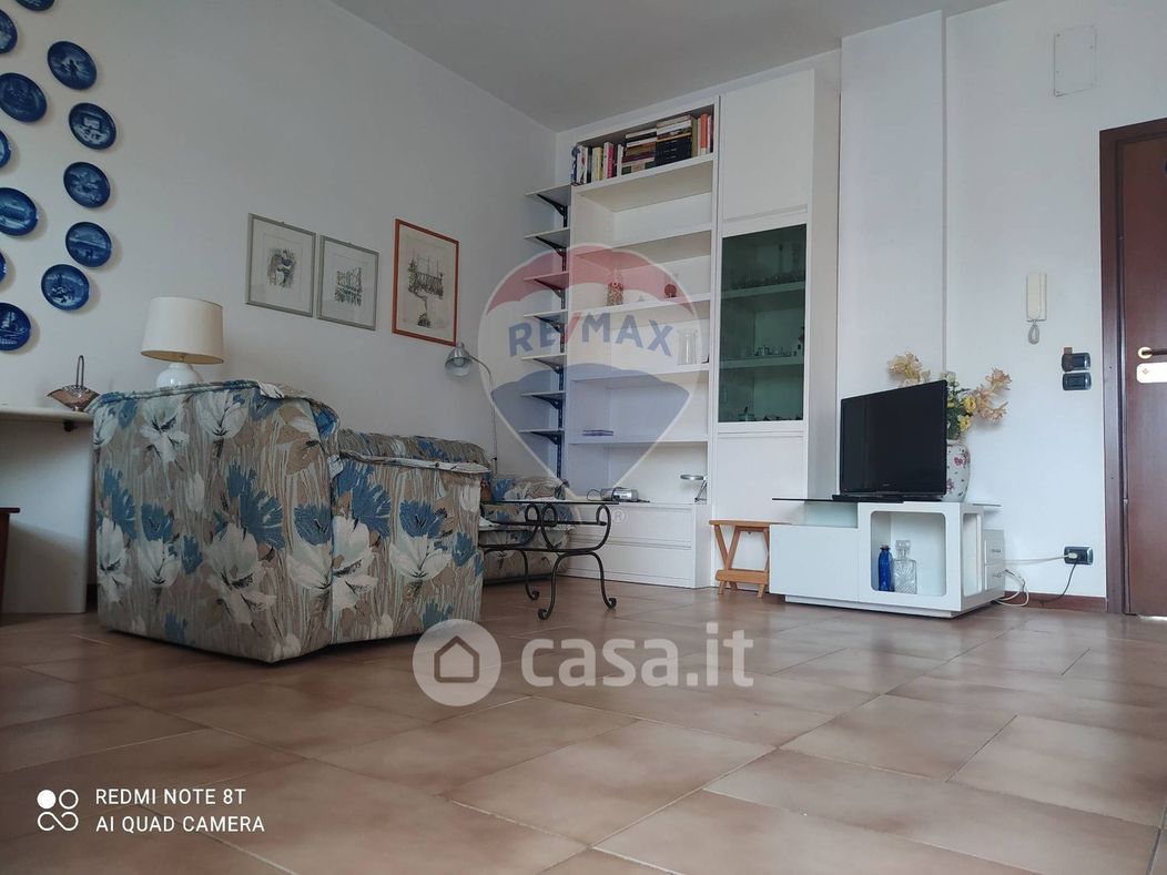 Appartamento in Affitto in Via Caldarola 12 a Bari