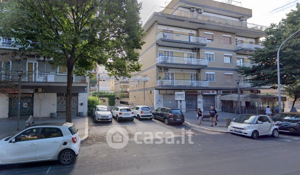 Garage/Posto auto in Vendita in Viale dei Colli Portuensi a Roma