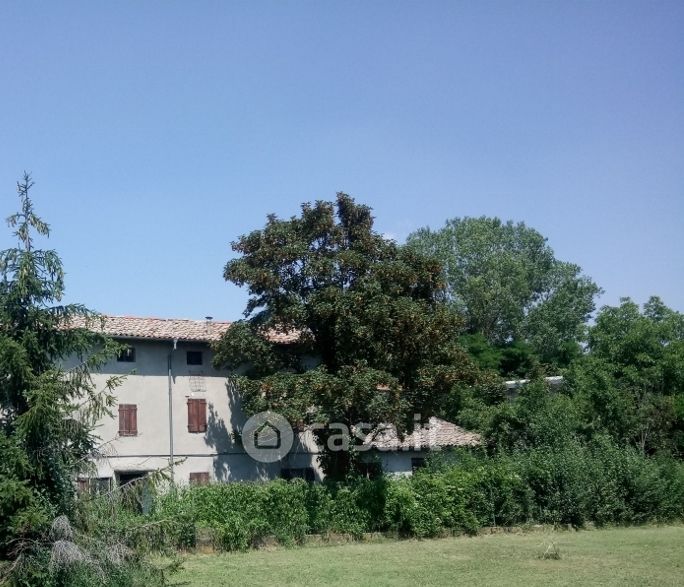 Casa indipendente in Vendita in Via M. Pontirol Battisti a Felino