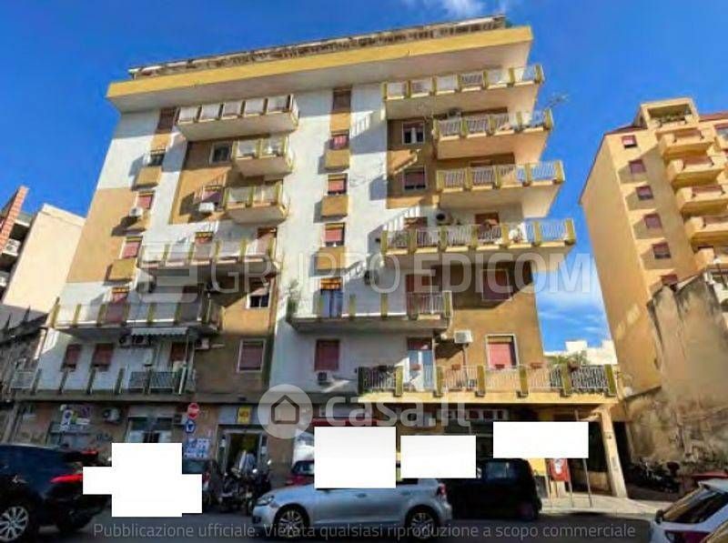 Appartamento in Vendita in Piazza Principe di Camporeale a Palermo