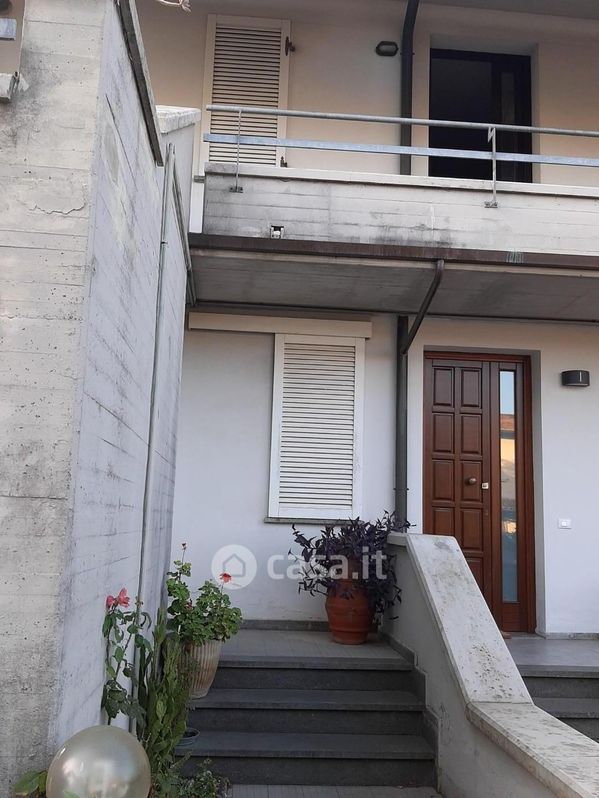 Appartamento in Vendita in Via Cecco Angiolieri 2 a Santa Croce sull'Arno