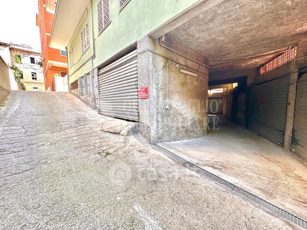 Garage/Posto auto in Vendita in Via 2 GIUGNO 29 a Ciampino