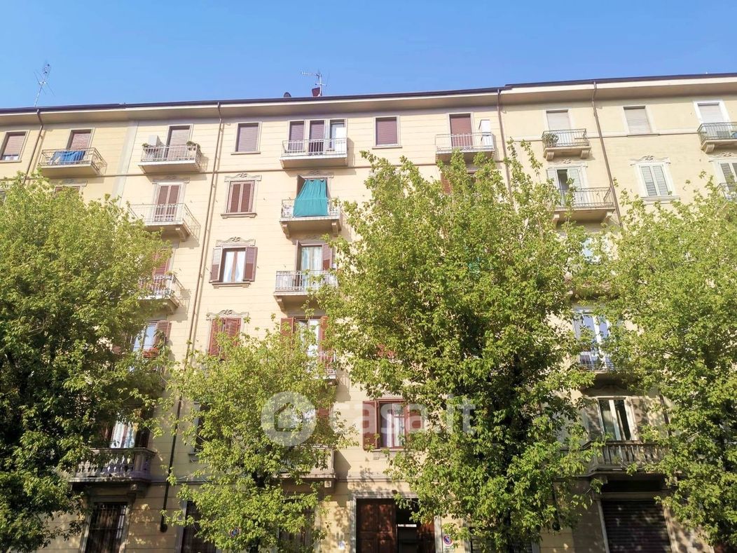 Appartamento in Vendita in Corso Umbria 15 a Torino