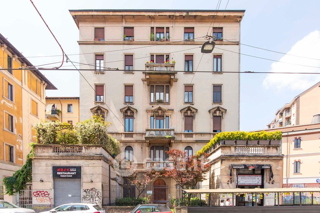 Appartamento in Vendita in Via Luigi Federico Menabrea 33 a Milano