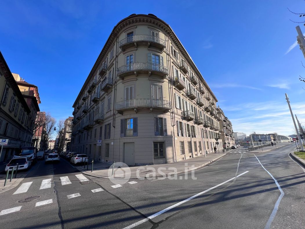 Appartamento in Vendita in Corso San Martino 2 a Torino