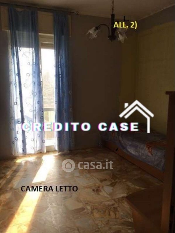Appartamento in Vendita in Via Vicenza a Vercelli