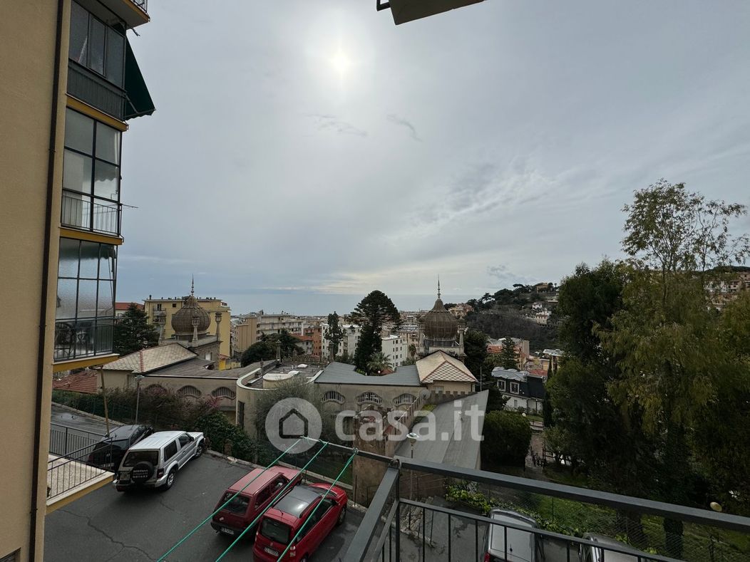 Appartamento in Vendita in Via Giovanni Borea a Sanremo