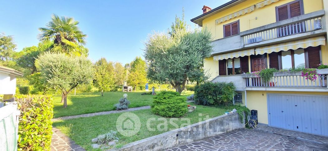 Casa Bi/Trifamiliare in Vendita in Via Longuelo 250 a Bergamo