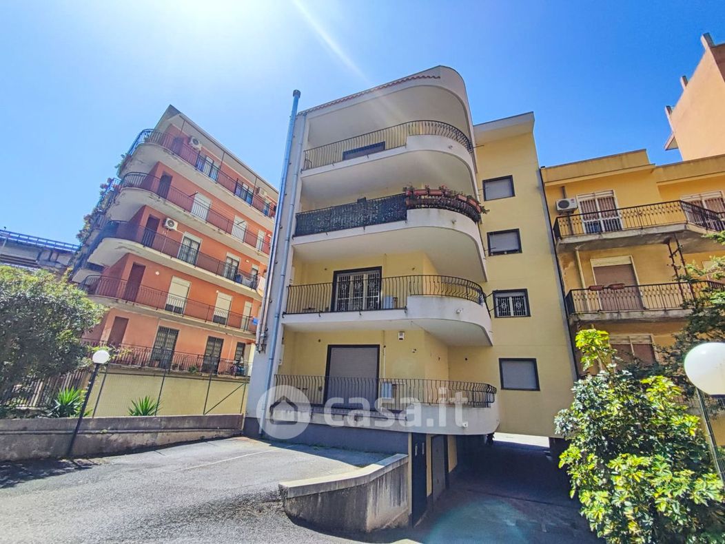Appartamento in Vendita in Via Comunale Bordonaro 1 a Messina