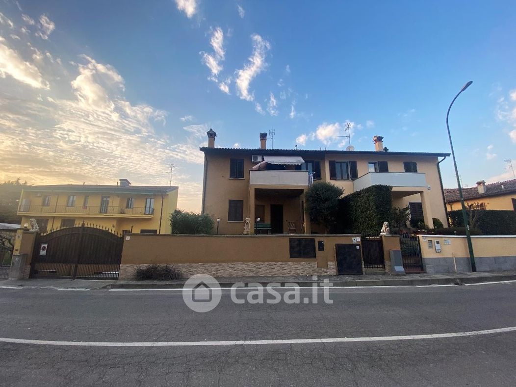 Casa Bi/Trifamiliare in Vendita in Via San Rocco 92 B a Cremona