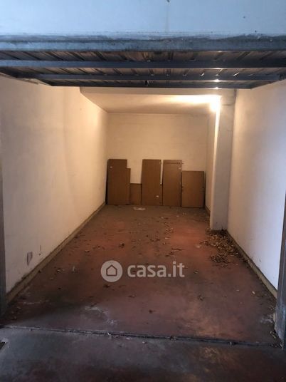 Garage/Posto auto in Affitto in Via Giovanni Pascoli a Terni