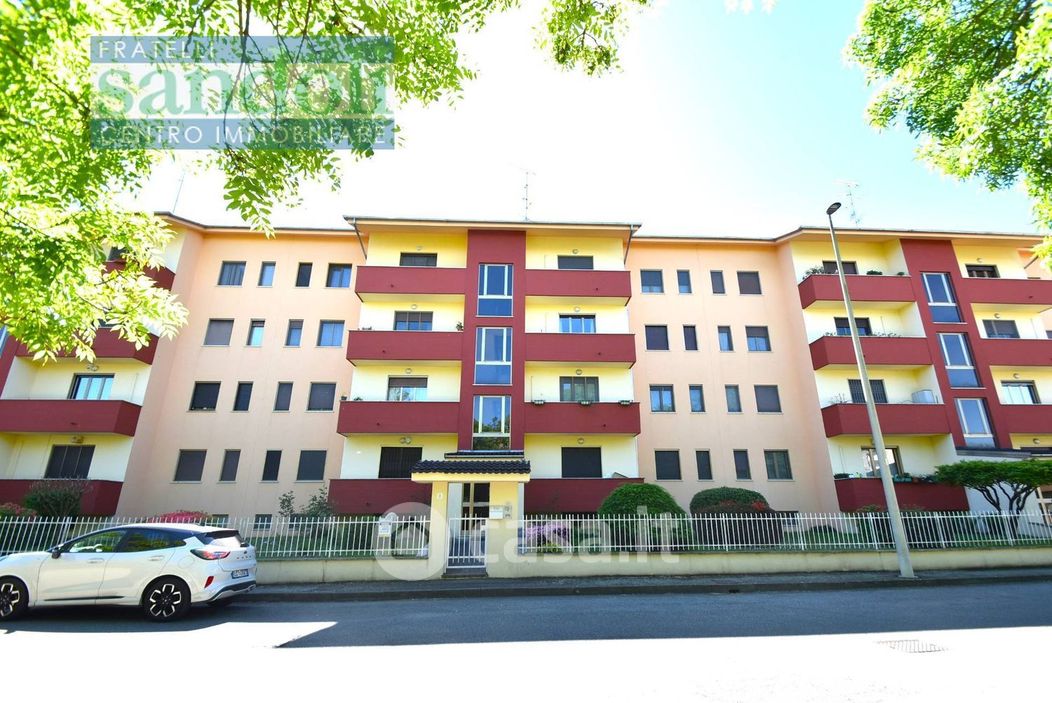 Appartamento in Vendita in Via Lazaro Lodovico Zamenhof 3 a Vercelli