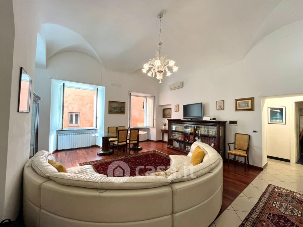 Appartamento in Vendita in Via di Mascherona a Genova