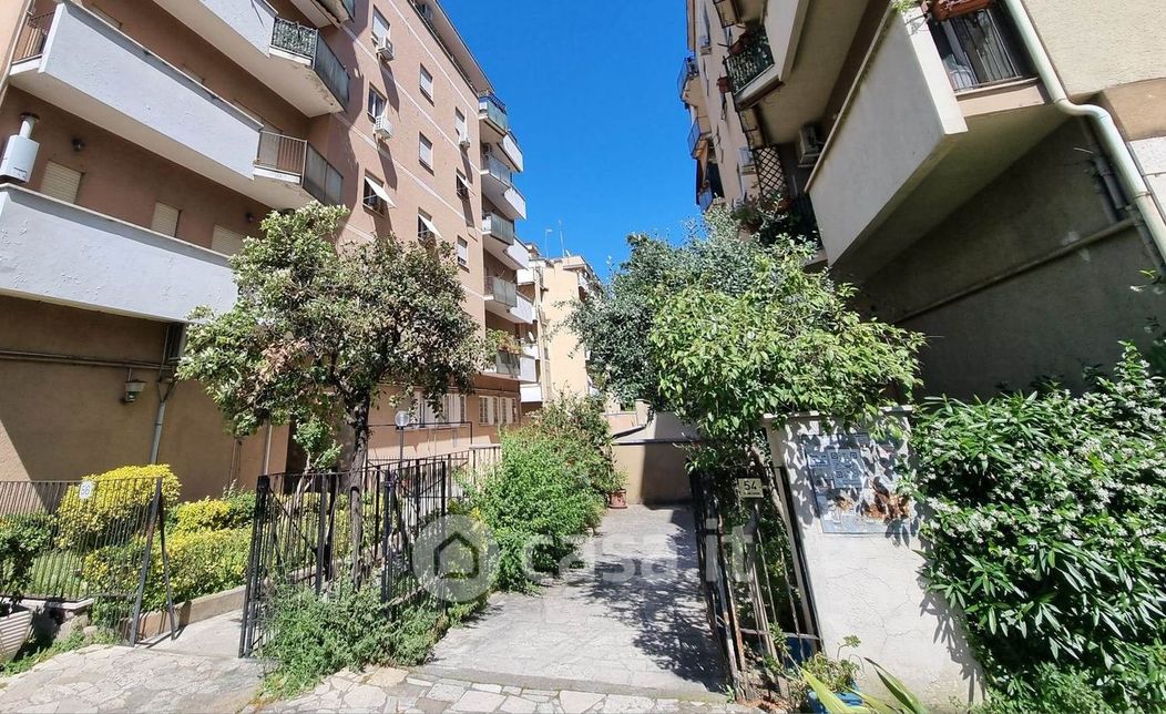 Appartamento in Vendita in Via Luigi Capuana a Roma