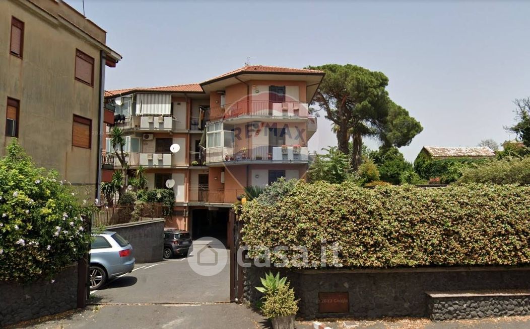 Appartamento in Vendita in Via Gravina 4 a Tremestieri Etneo