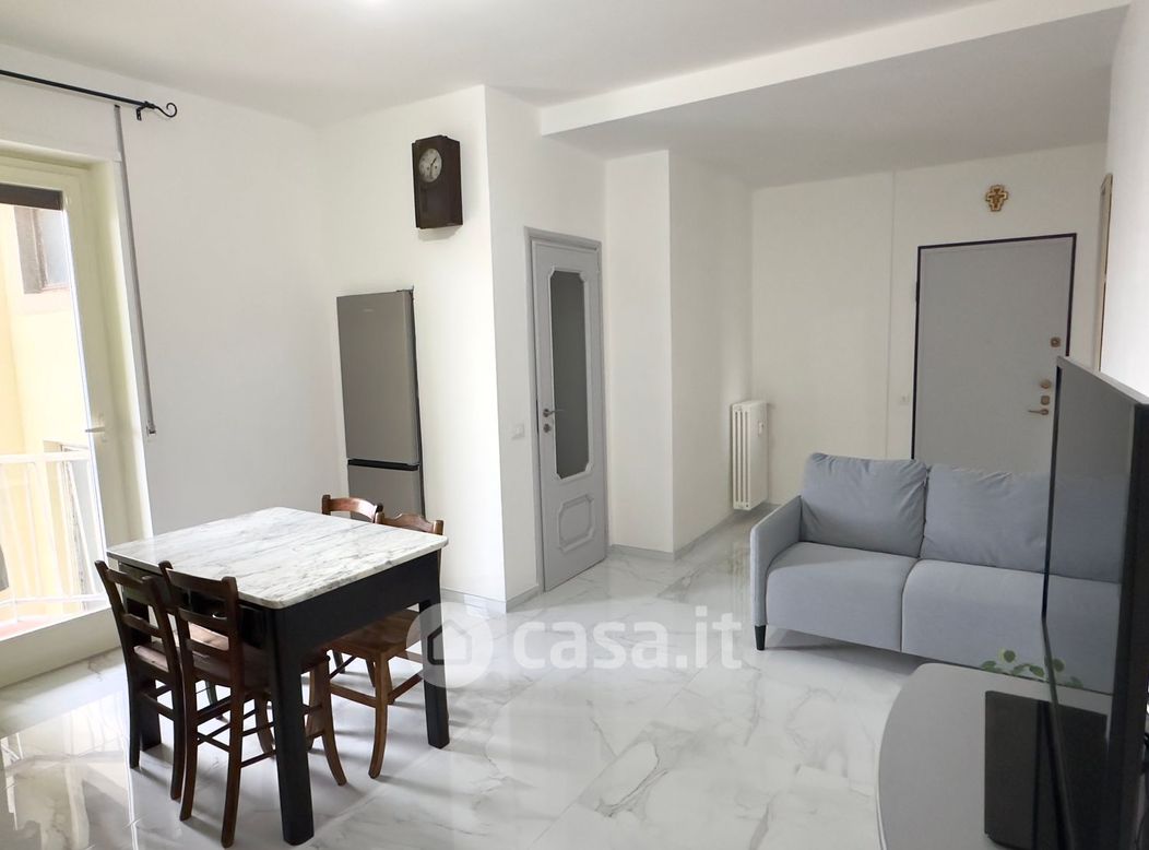 Appartamento in Vendita in Via Asmara 15 a Biella