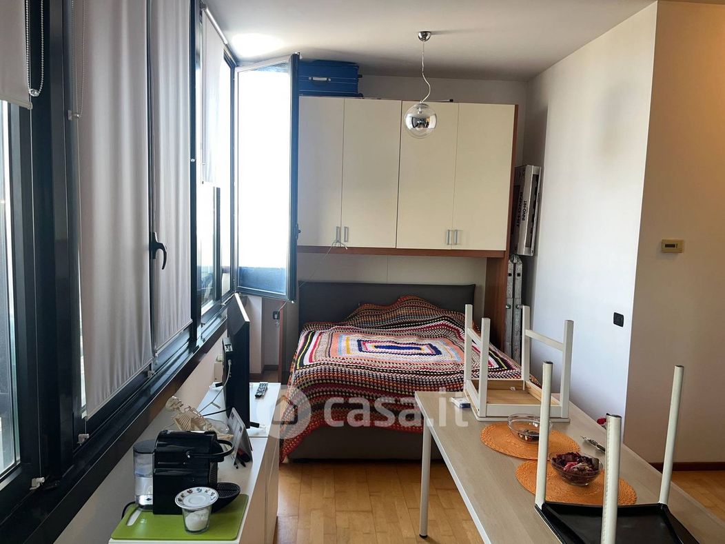 Appartamento in Vendita in Via Enrico Caviglia 3 a a Milano