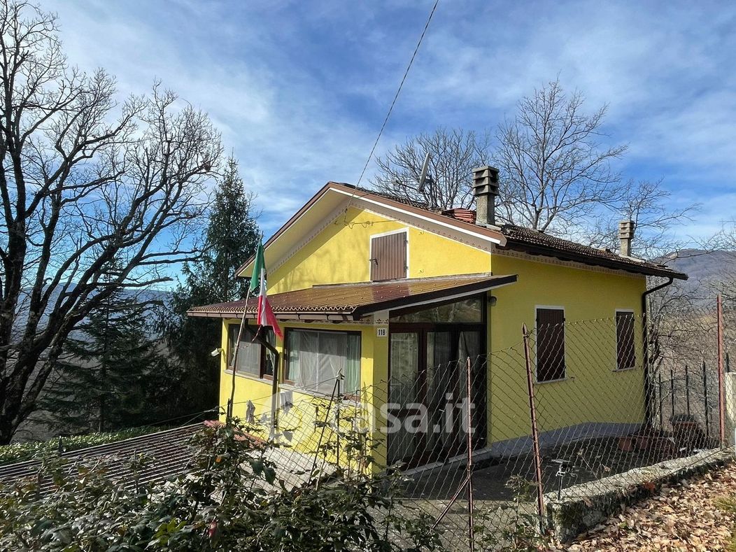 Casa indipendente in Vendita in Località Porcigatone a Borgo Val di Taro