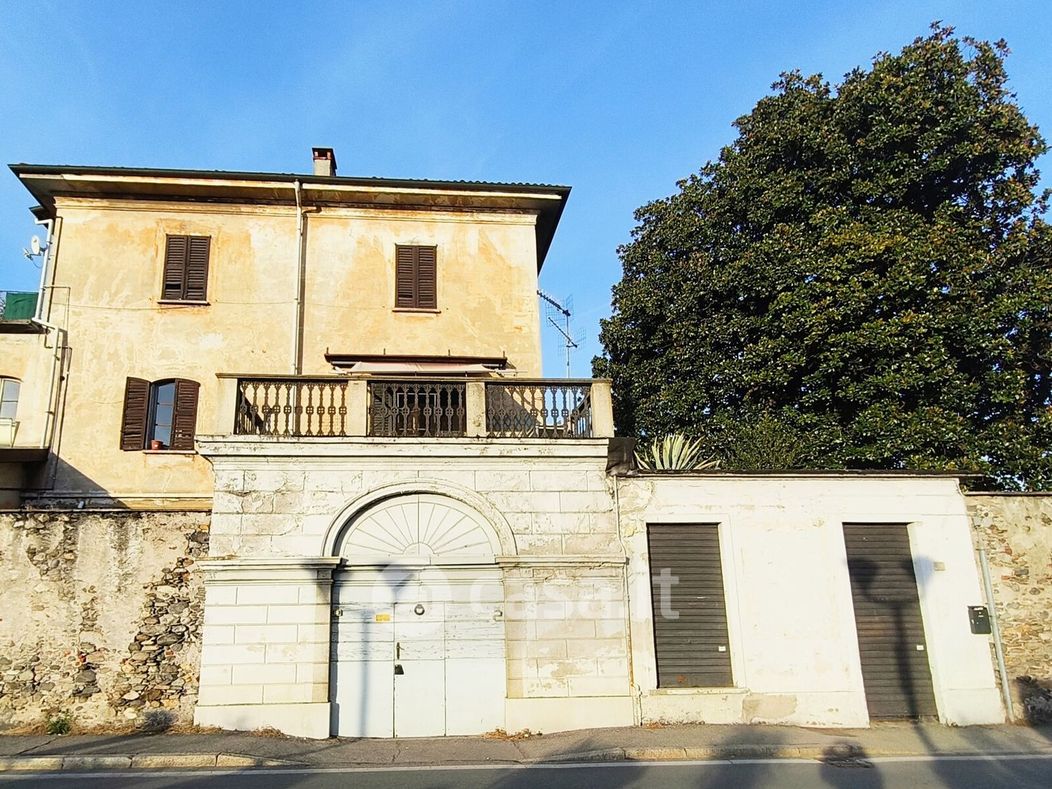 Casa indipendente in Vendita in Corso Lorenzo Cobianchi a Verbania