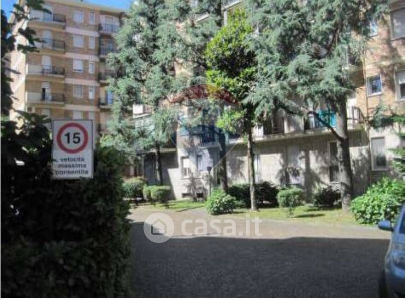 Appartamento in Vendita in Viale Mario Rapisardi 15 a Milano