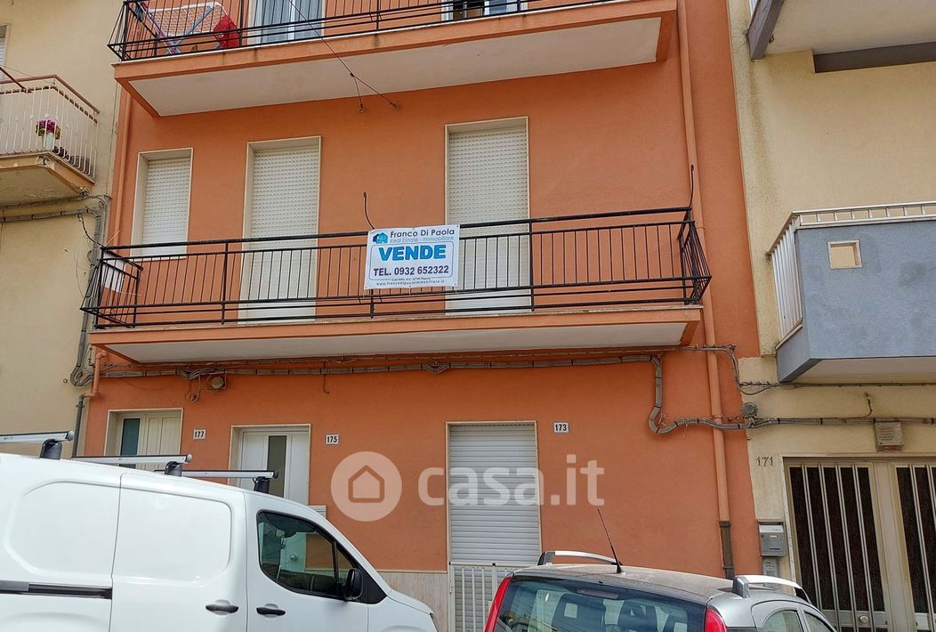 Appartamento in Vendita in Via Generale Cadorna a Ragusa