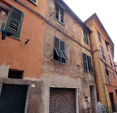 Appartamento in Vendita in Via Beata Chiara 19 a Genova
