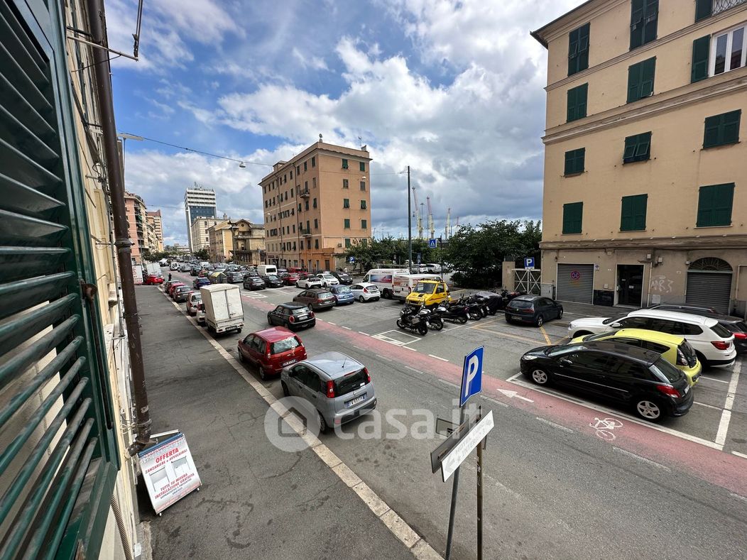 Appartamento in Vendita in Via San Pier d'Arena 17 a Genova