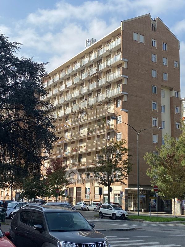 Appartamento in Vendita in Corso Benedetto Croce 30 a Torino