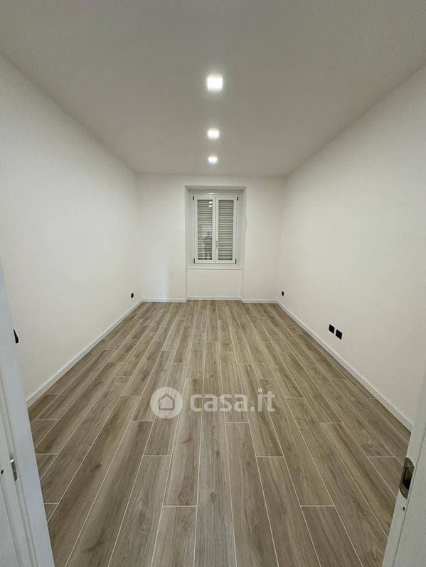 Appartamento in Vendita in Via Villarbasse 27 a Torino
