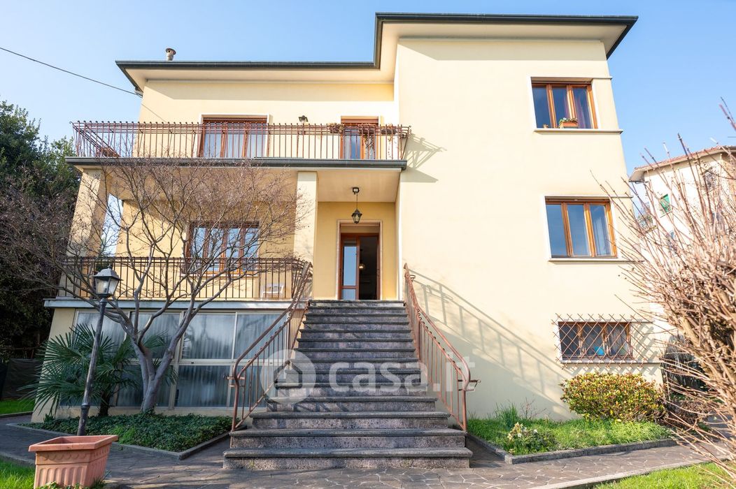 Casa Bi/Trifamiliare in Vendita in Strada Casale 216 a Vicenza