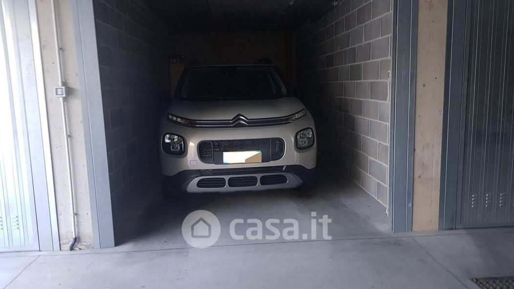 Garage/Posto auto in Vendita in Via Luigi Meraviglia a Lainate