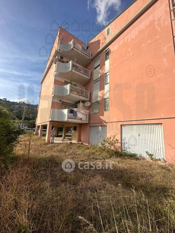 Garage/Posto auto in Vendita in Strada Statale 114 Orientale Sicula a Acireale