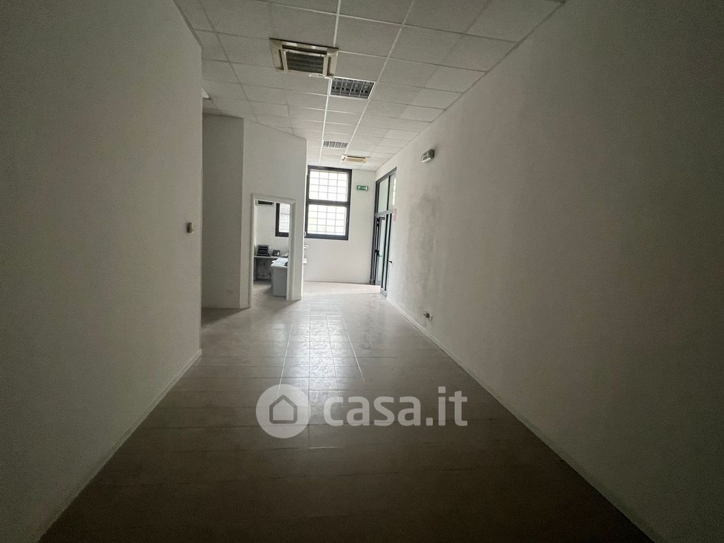 Laboratorio in Affitto in Via Luigi Musini a Parma