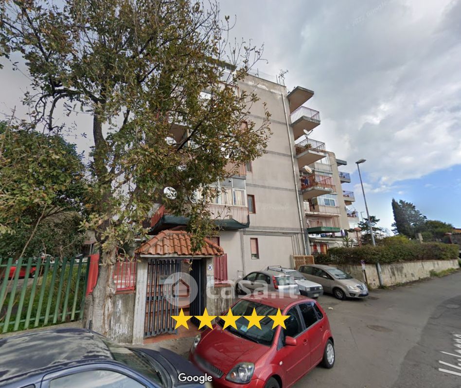 Appartamento in Vendita in Via Vulcano a Gravina di Catania