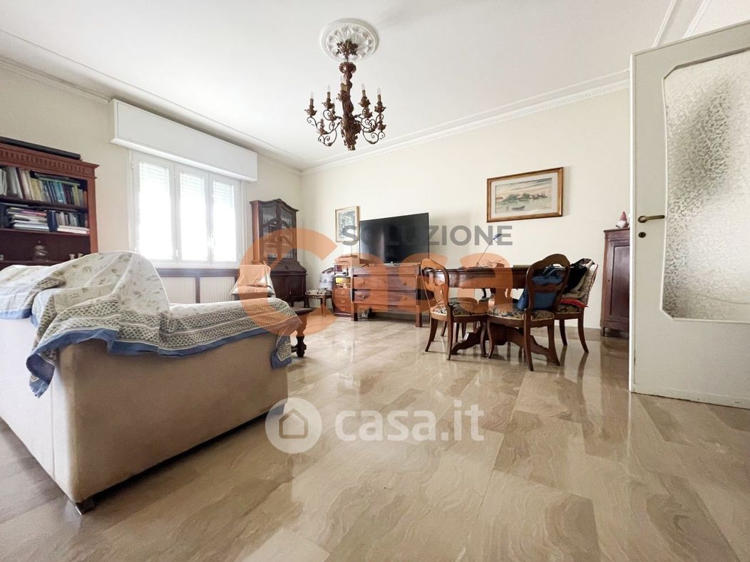 Appartamento in Vendita in Via Broni a Piacenza