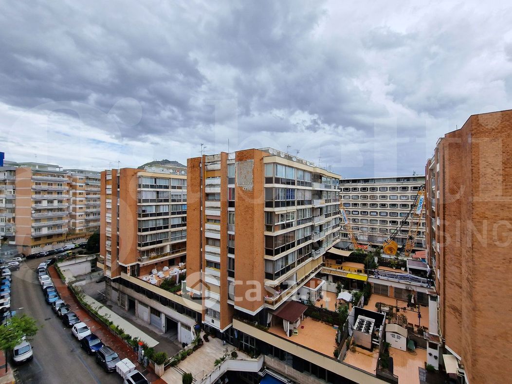 Appartamento in Vendita in Vincenzo Tiberio 21 a Napoli