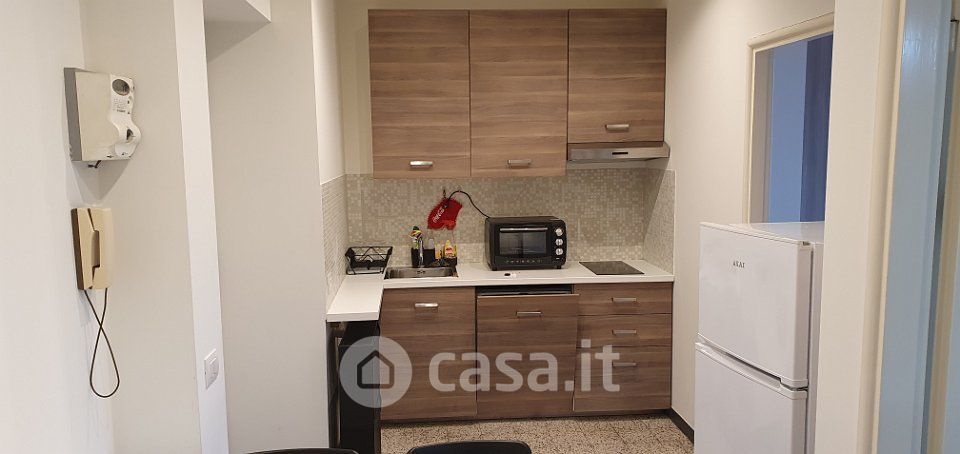Appartamento in Affitto in Piazza Giuseppe Grandi 18 a Milano
