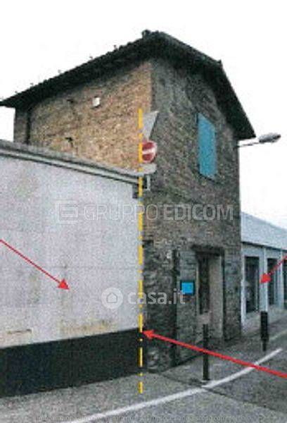 Cantina/Solaio in Vendita in Via Mura Federico Comandini a Cesena