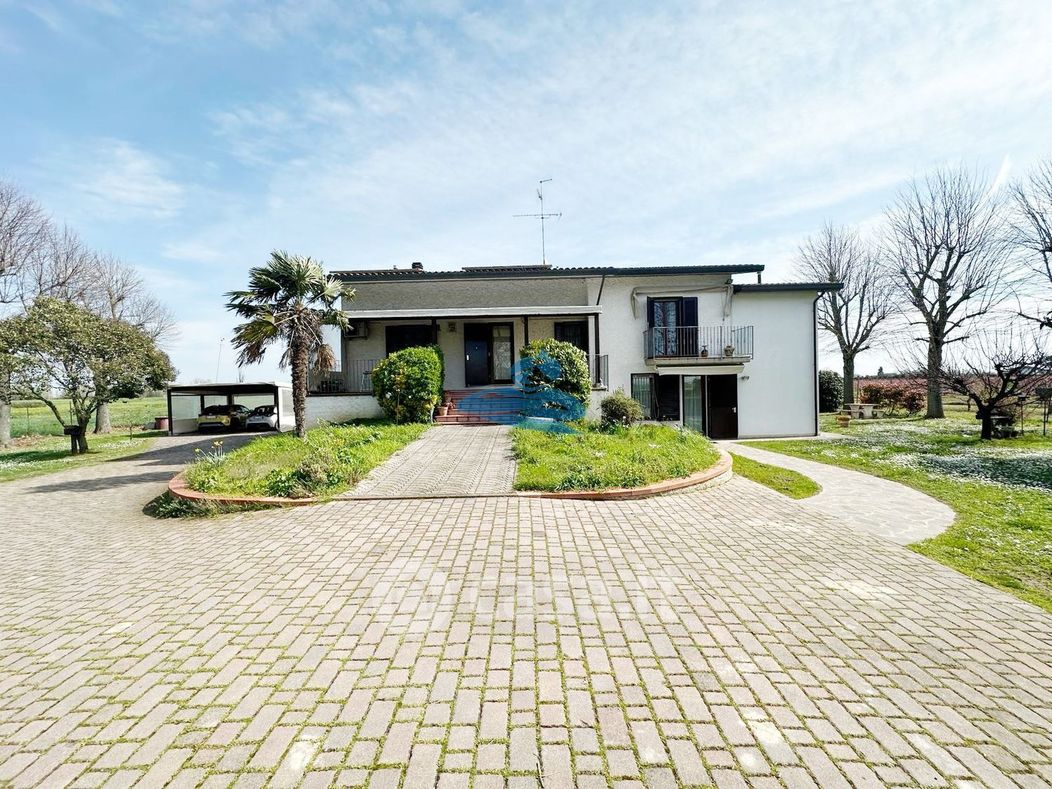 Casa indipendente in Vendita in Via Canalazzo 179 a Ravenna