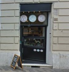 Negozio/Locale commerciale in Affitto in Via Buenos Aires a Roma