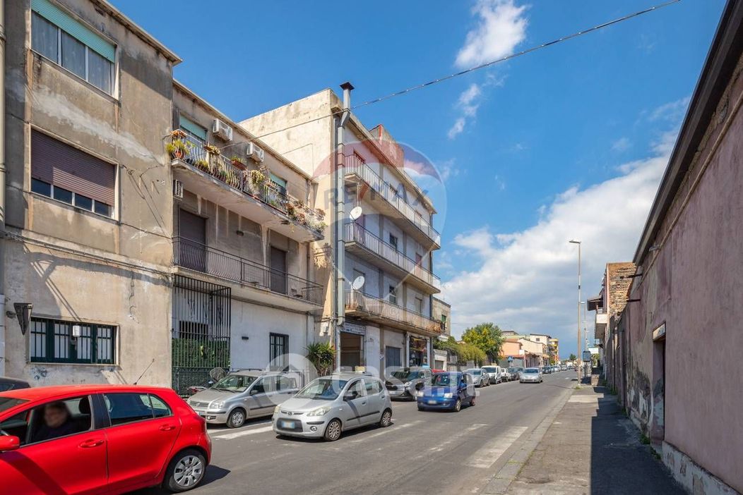 Appartamento in Vendita in Via Antonio Pacinotti 3 a Catania