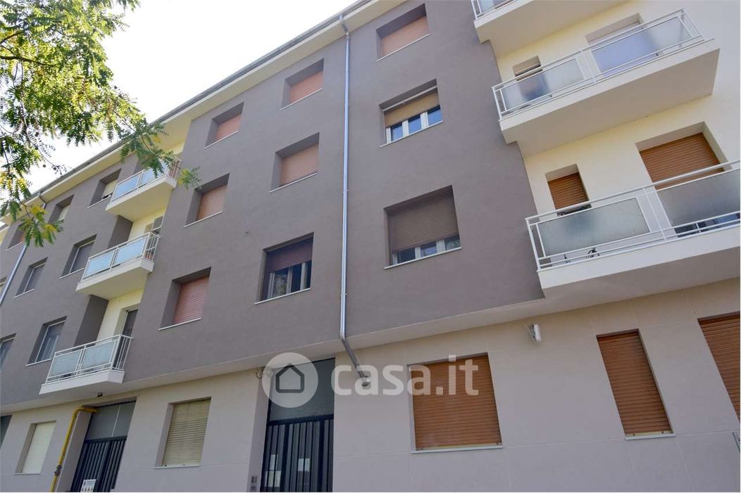Appartamento in Vendita in Via Raimondo Lullo 9 a Vercelli
