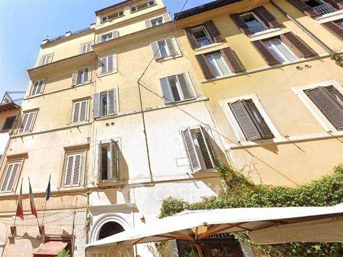 Appartamento in Vendita in Via Francesco Crispi a Roma