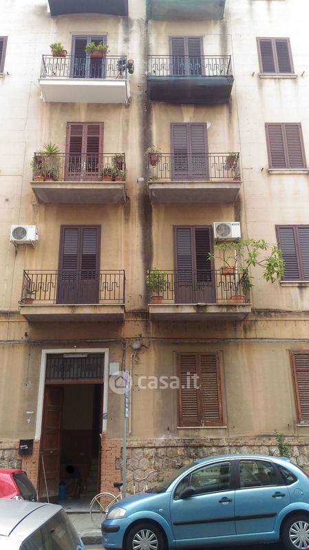 Appartamento in Vendita in Via Antinori a Palermo