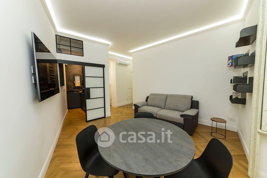 Appartamento in Affitto in Via Carlo Ravizza 1 a Milano