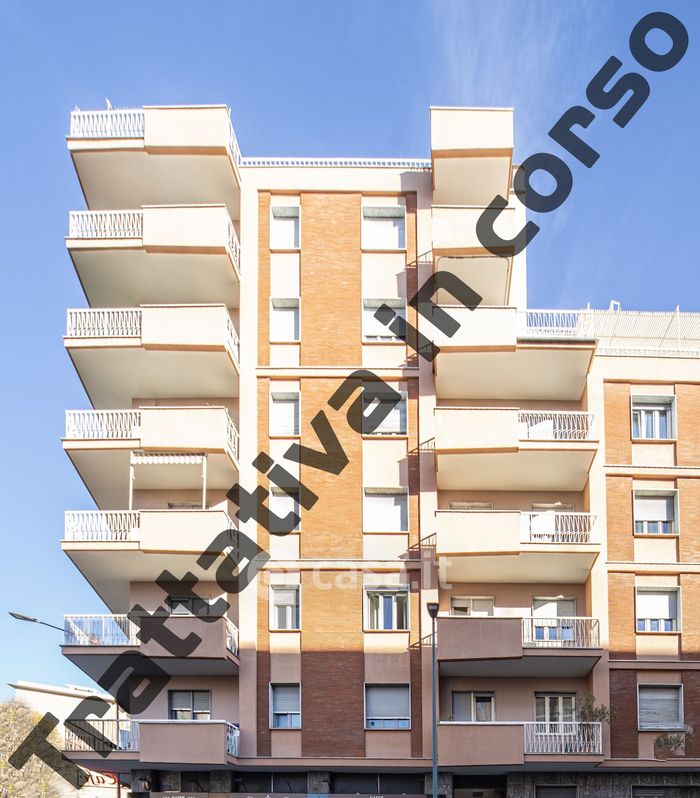 Appartamento in Vendita in Via Alfonso Ogliaro a Torino